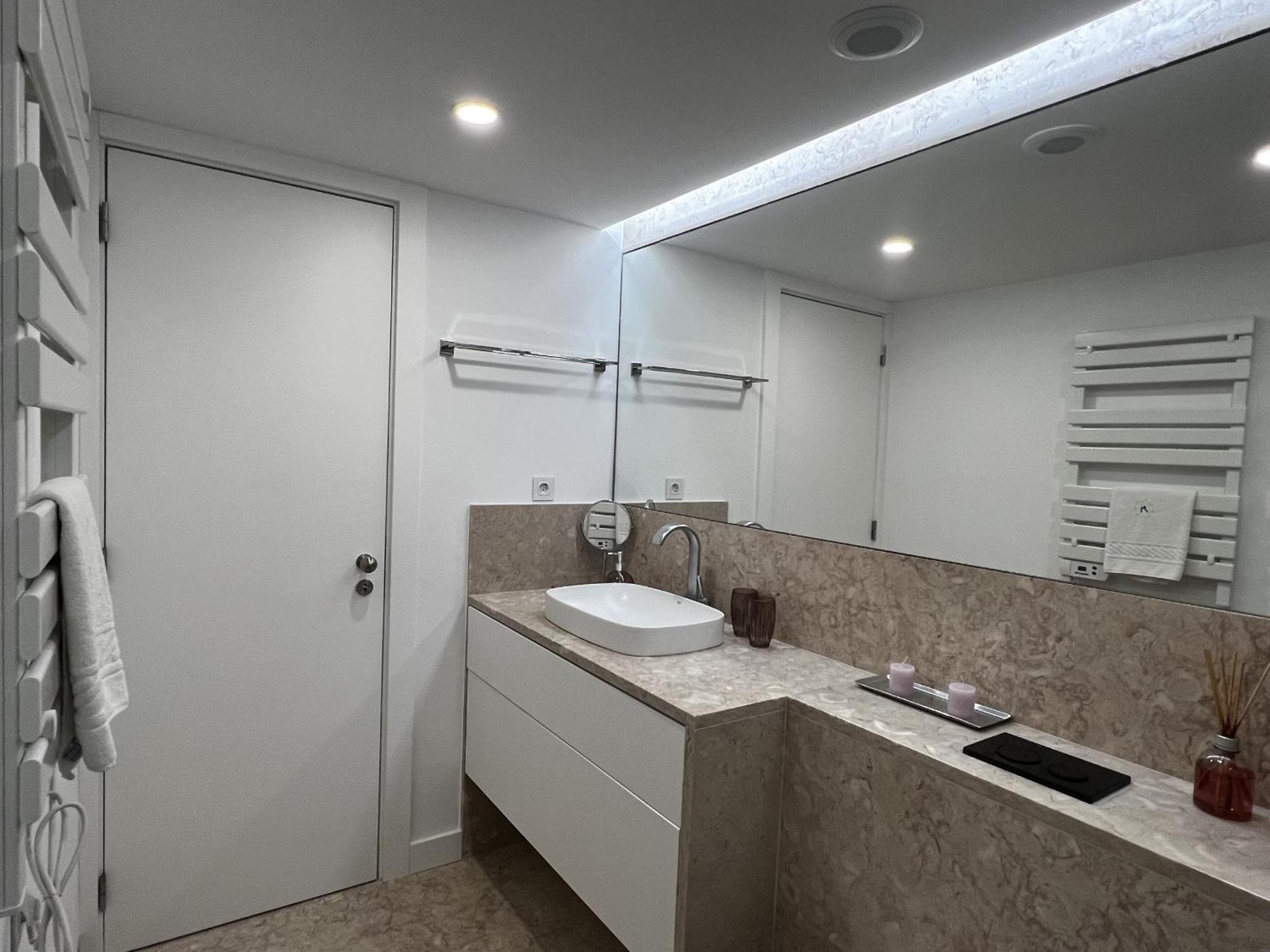 Atrium, Luxury With Sea View And Pool * Cascais